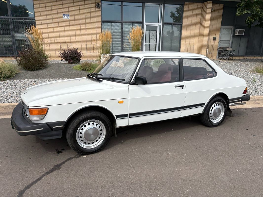 Saab-90-1986-25