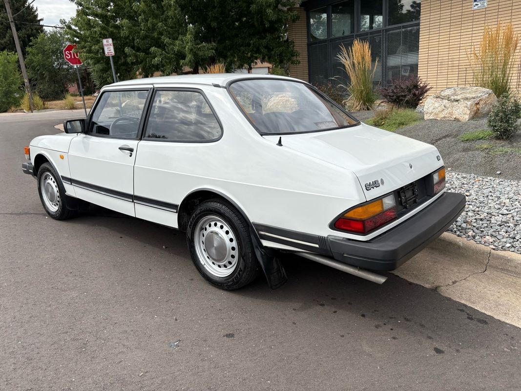 Saab-90-1986-29