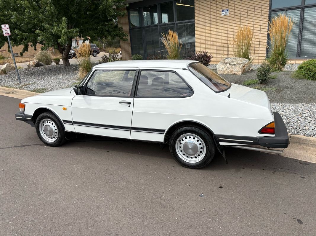 Saab-90-1986-31