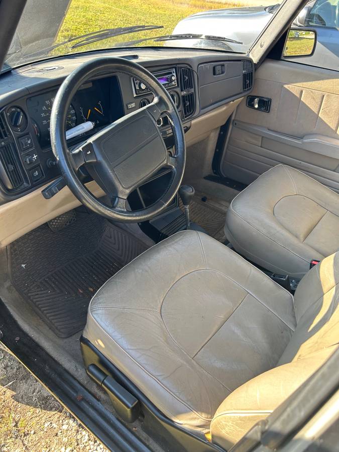 Saab-900-1993-15