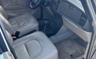 Saab-900-1993-16