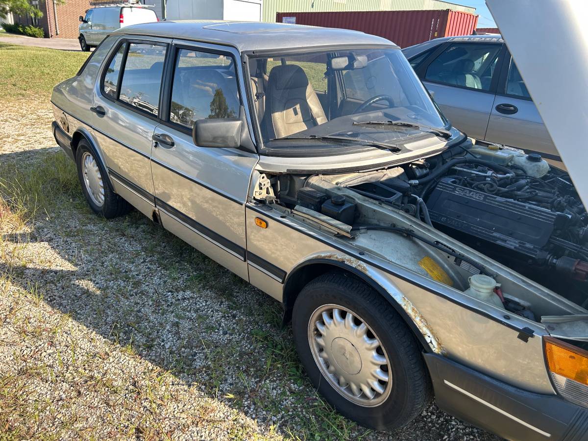 Saab-900-1993-3