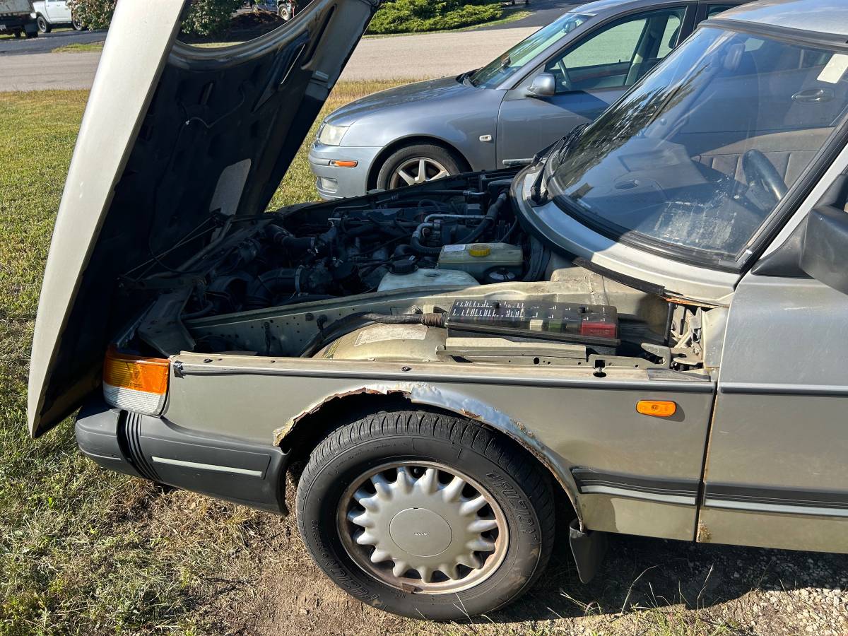 Saab-900-1993-9