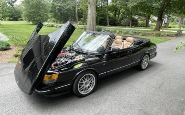 Saab-900-convertible-1988-black