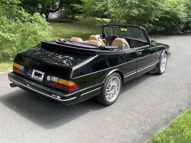 Saab-900-convertible-1988-black-4