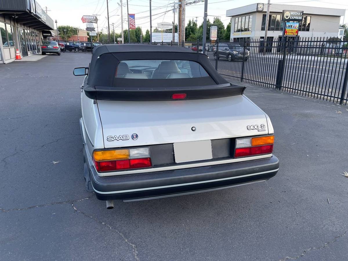 Saab-900-sbase-1992-silver-6