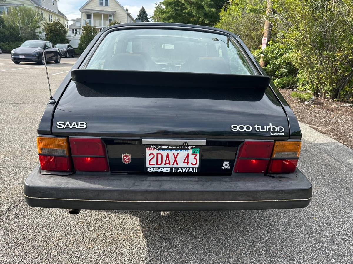 Saab-900-turbo-1982-black