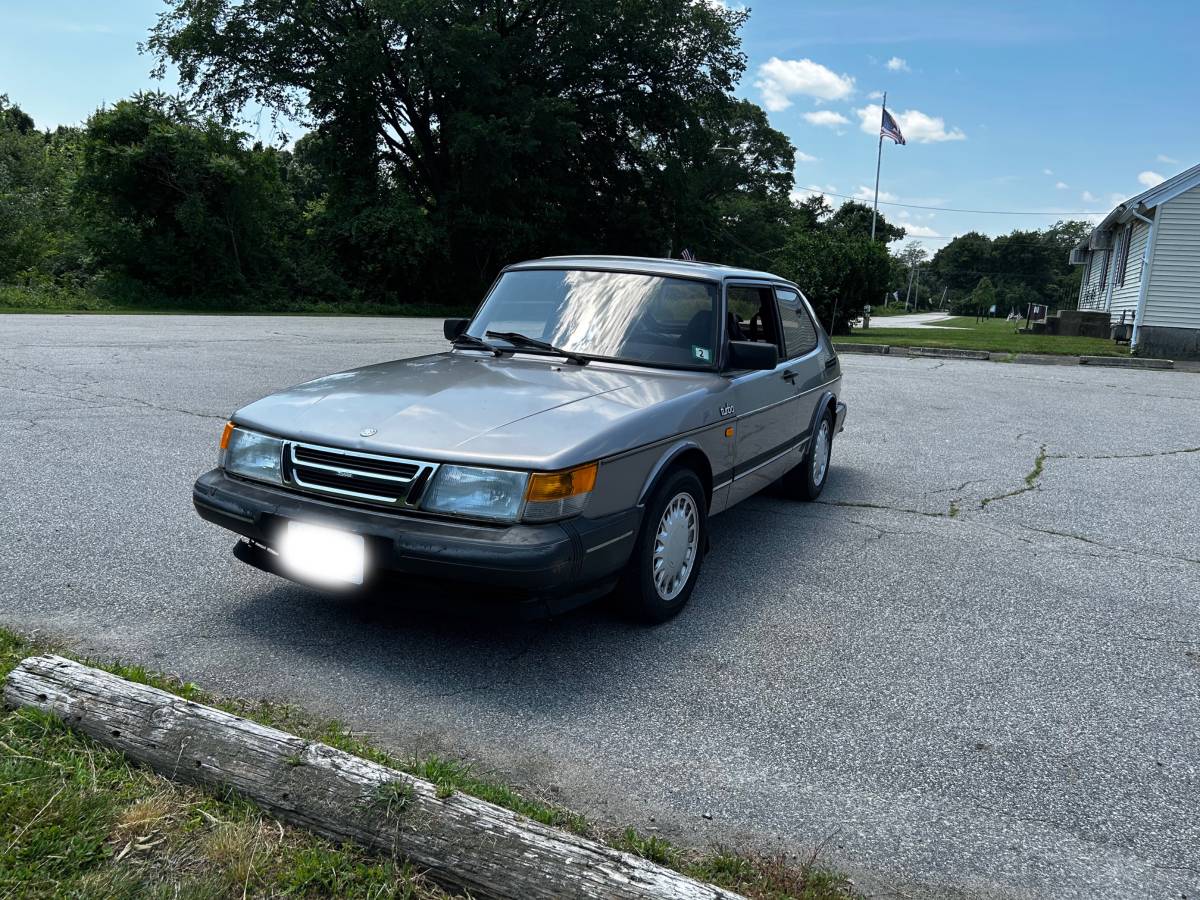 Saab-900-turbo-1989-silver-4