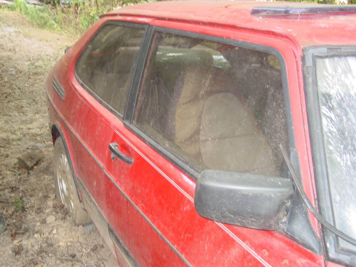 Saab-900-turbo-hatchback-1992-red-8