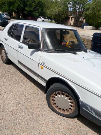 Saab-900s-1989-white