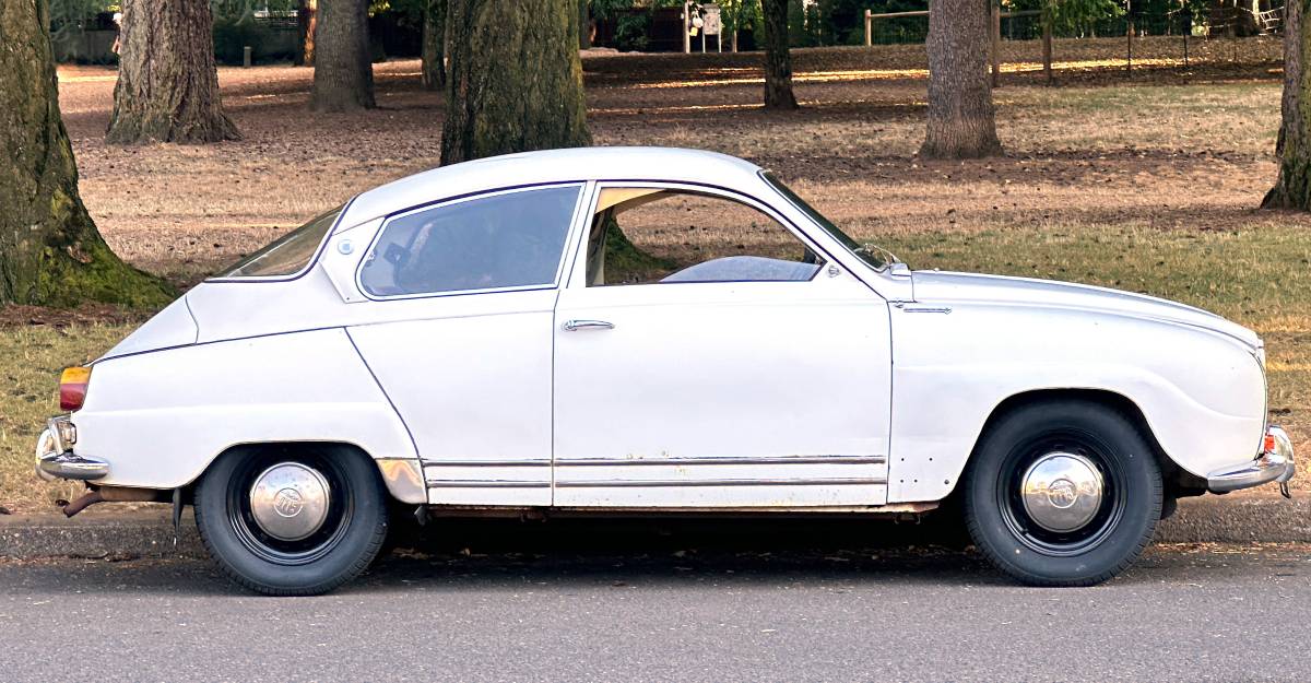 Saab-96-1968-white-5