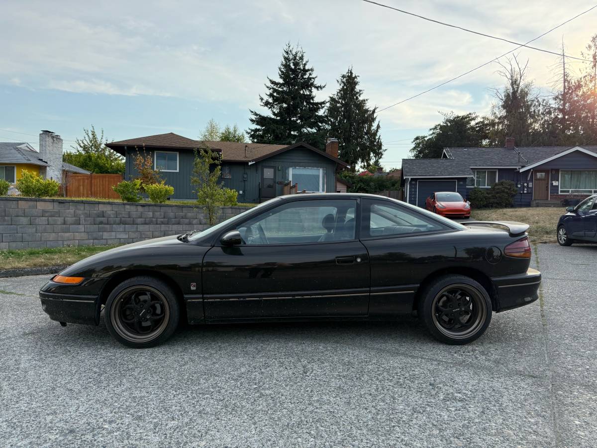 Saturn-sc-2-1995-black-7