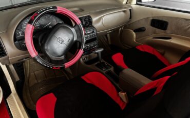 Saturn-sc1-1995-Coupe-8