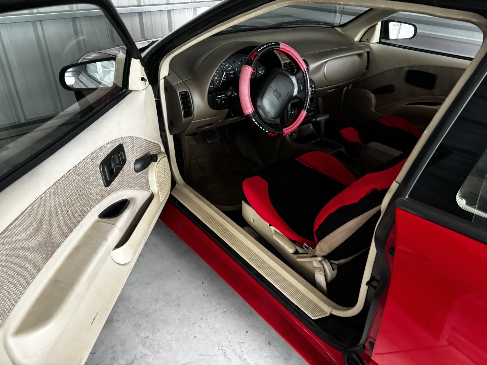 Saturn-sc1-1995-Coupe-9