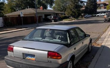 Saturn-sl1-1992-grey-1