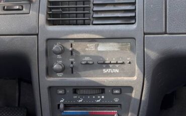 Saturn-sl1-1992-grey-10