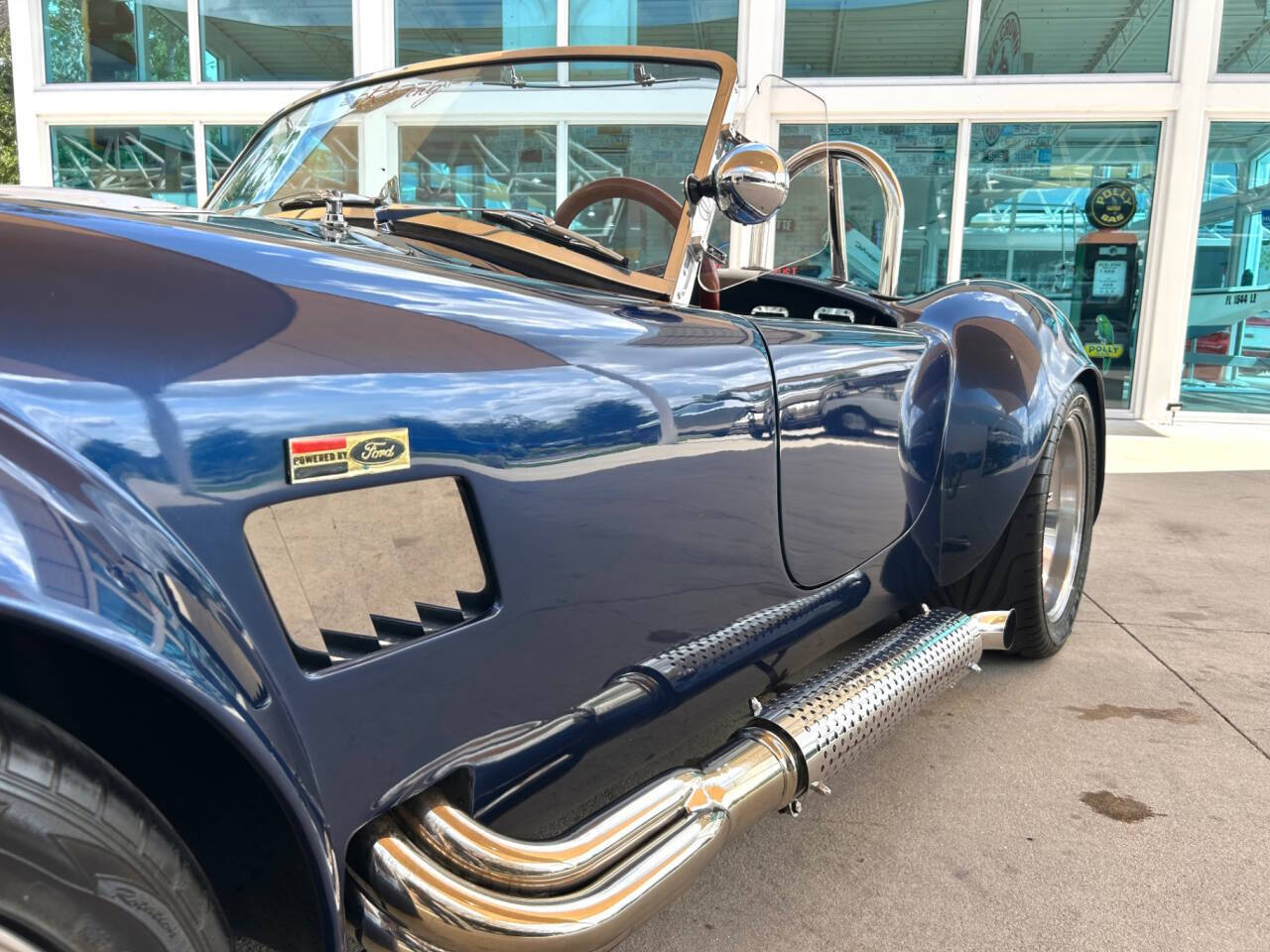 Shelby-Cobra-1965-Convertible-10