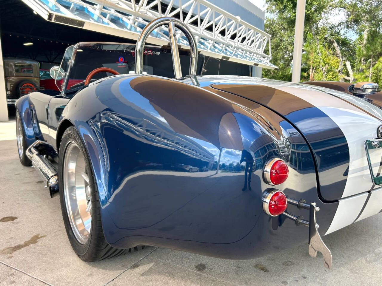 Shelby-Cobra-1965-Convertible-12