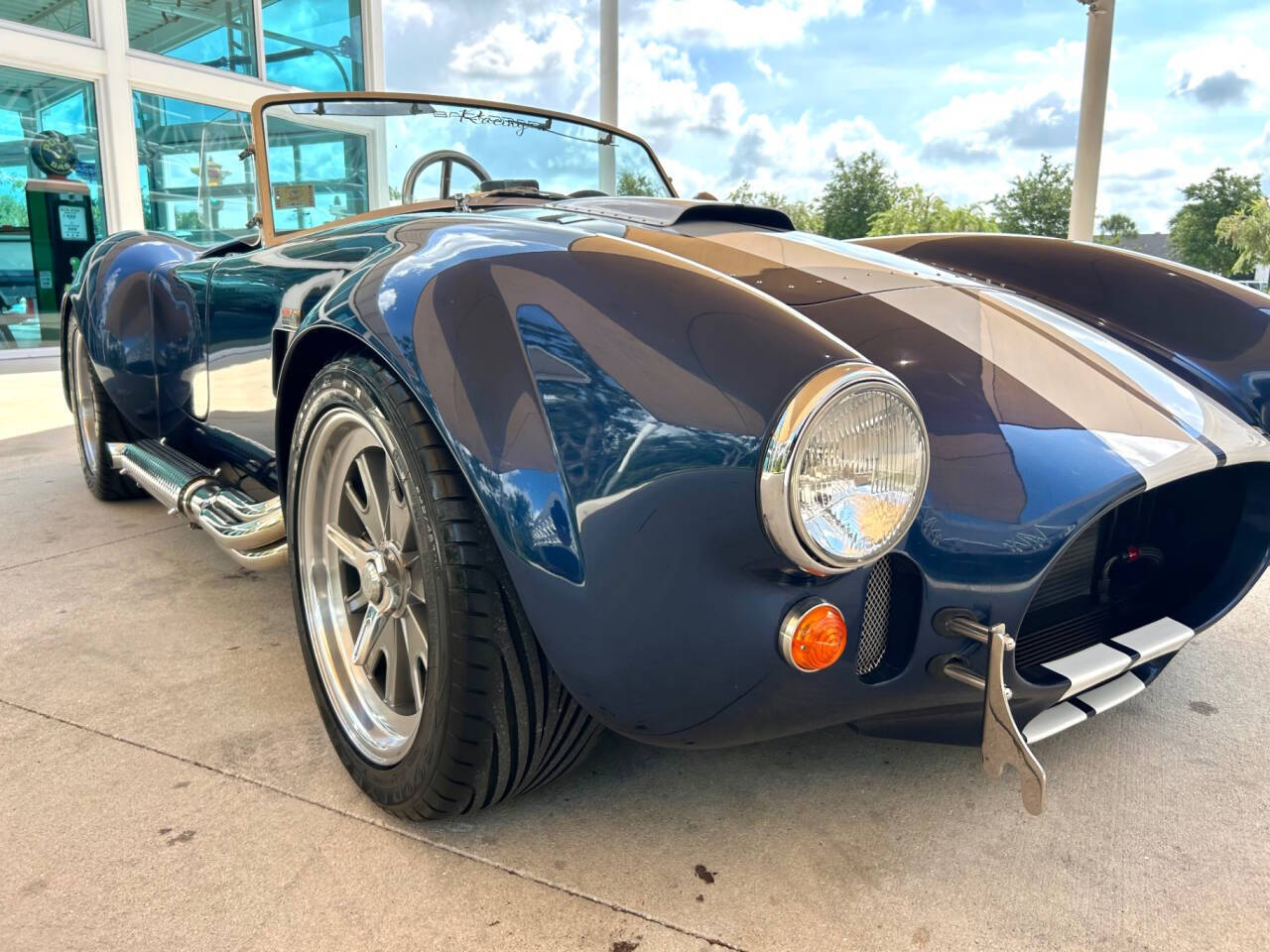Shelby-Cobra-1965-Convertible-16