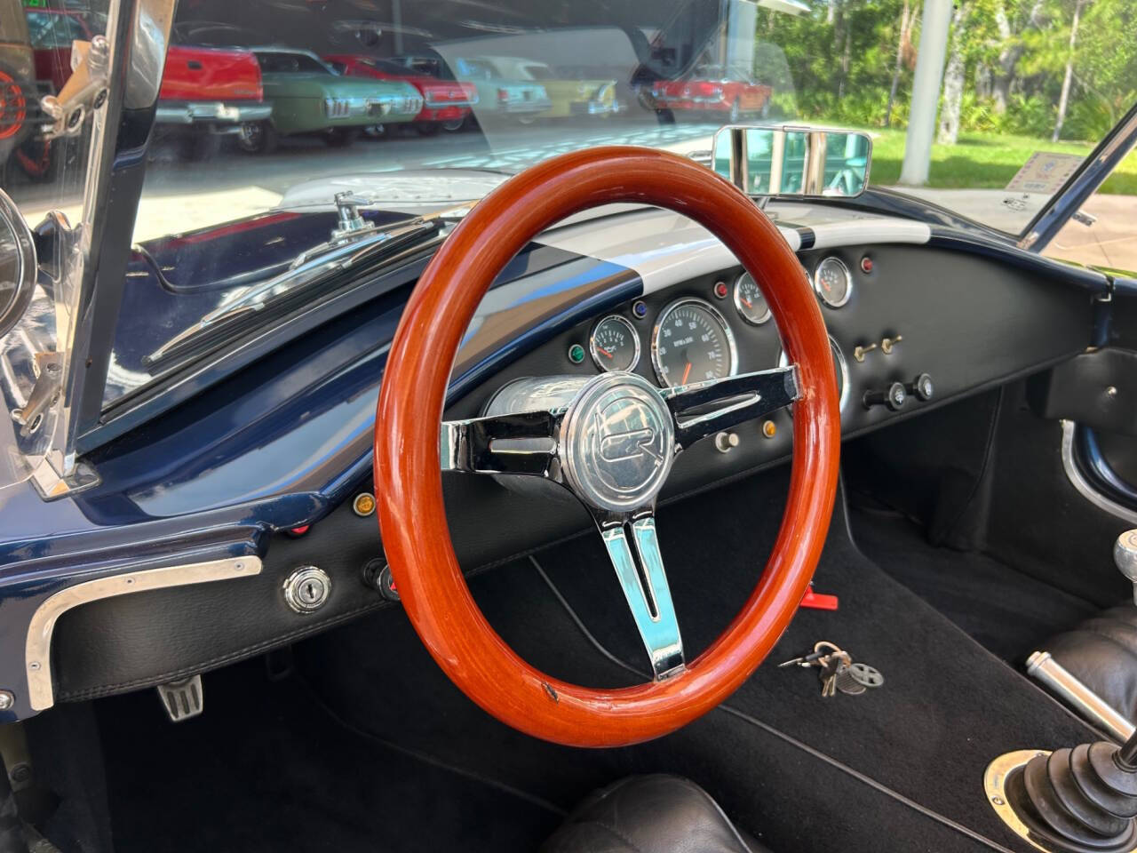 Shelby-Cobra-1965-Convertible-20