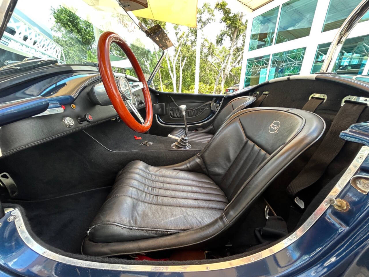 Shelby-Cobra-1965-Convertible-21