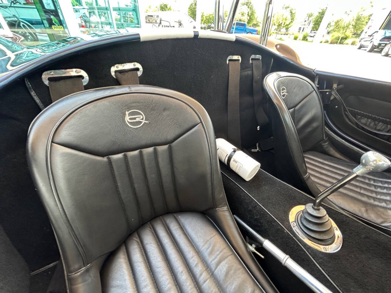 Shelby-Cobra-1965-Convertible-27