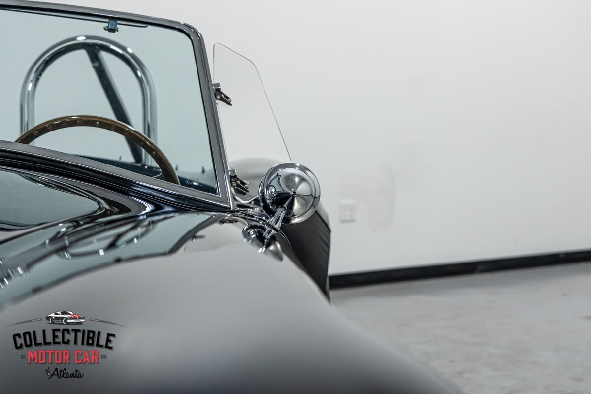 Shelby-Cobra-1965-Convertible-38