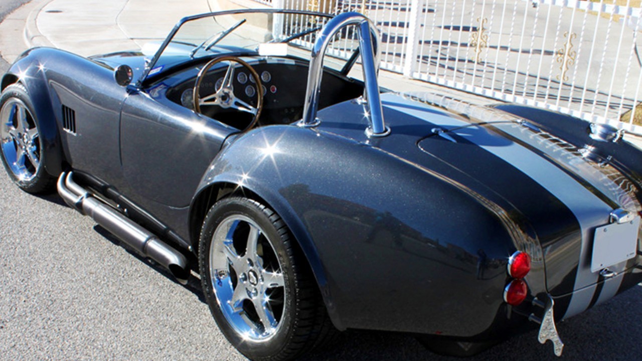 Shelby-Cobra-1965-Roadster-1