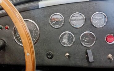 Shelby-Cobra-1965-Roadster-7