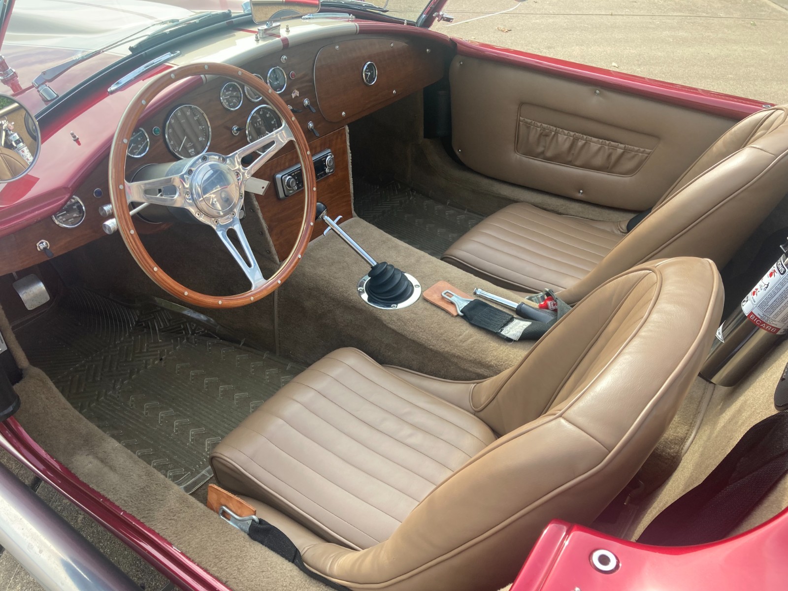 Shelby-Cobra-1967-Convertible-6