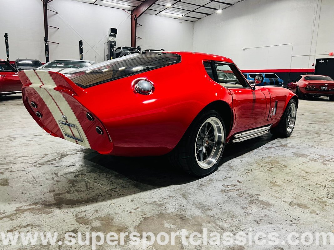Shelby-Daytona-1965-Coupe-4