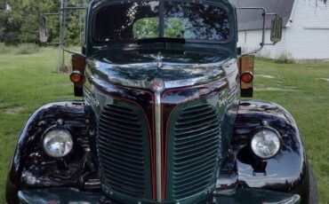 Speedwagon-truck-1947-custom-1