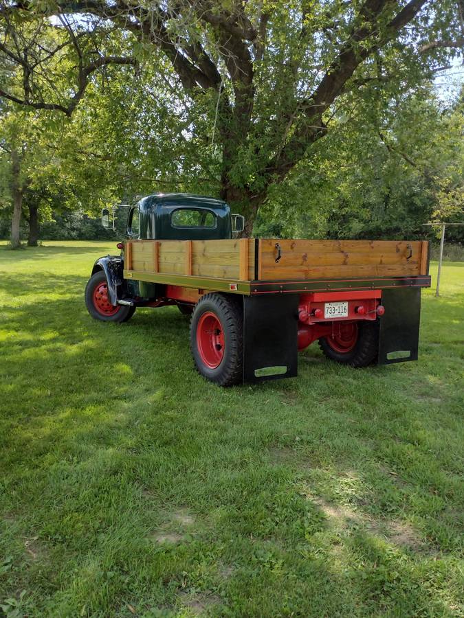 Speedwagon-truck-1947-custom-2