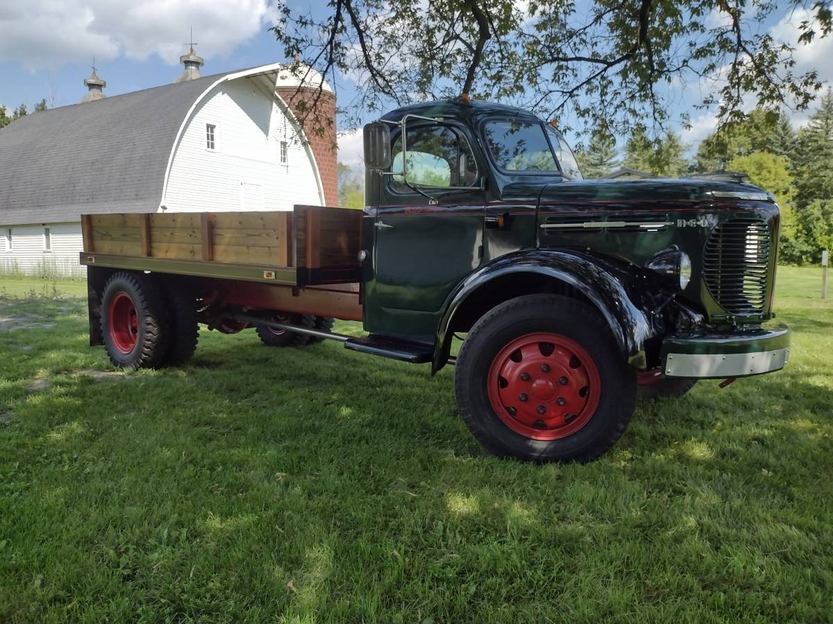 Speedwagon-truck-1947-custom-3