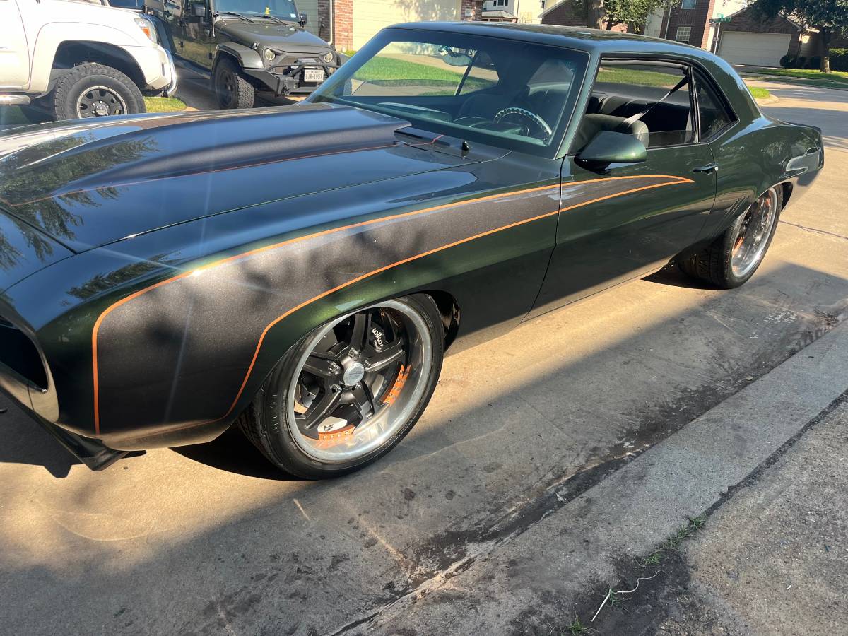 Ss-camaro.-1969-10
