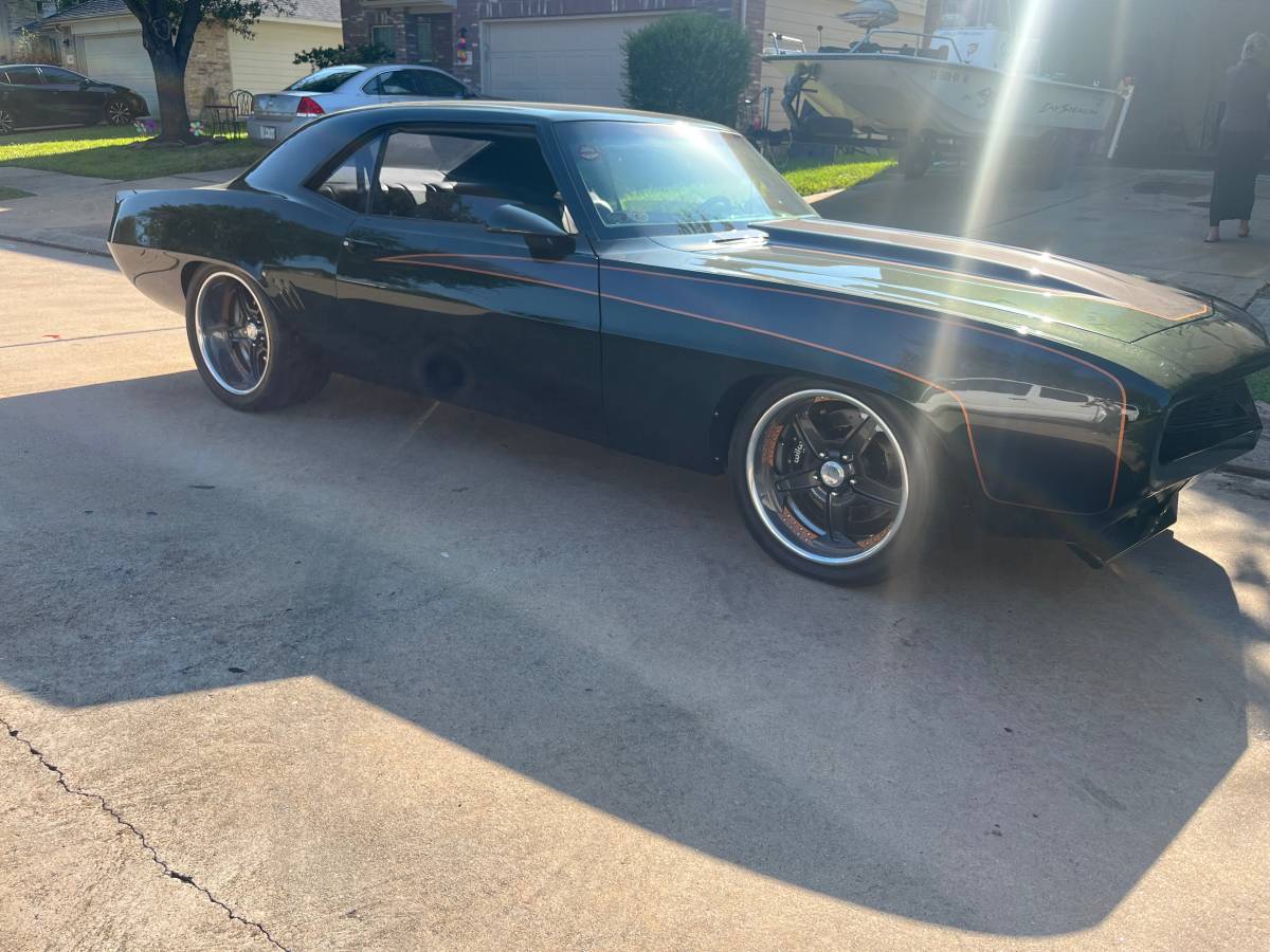 Ss-camaro.-1969-11