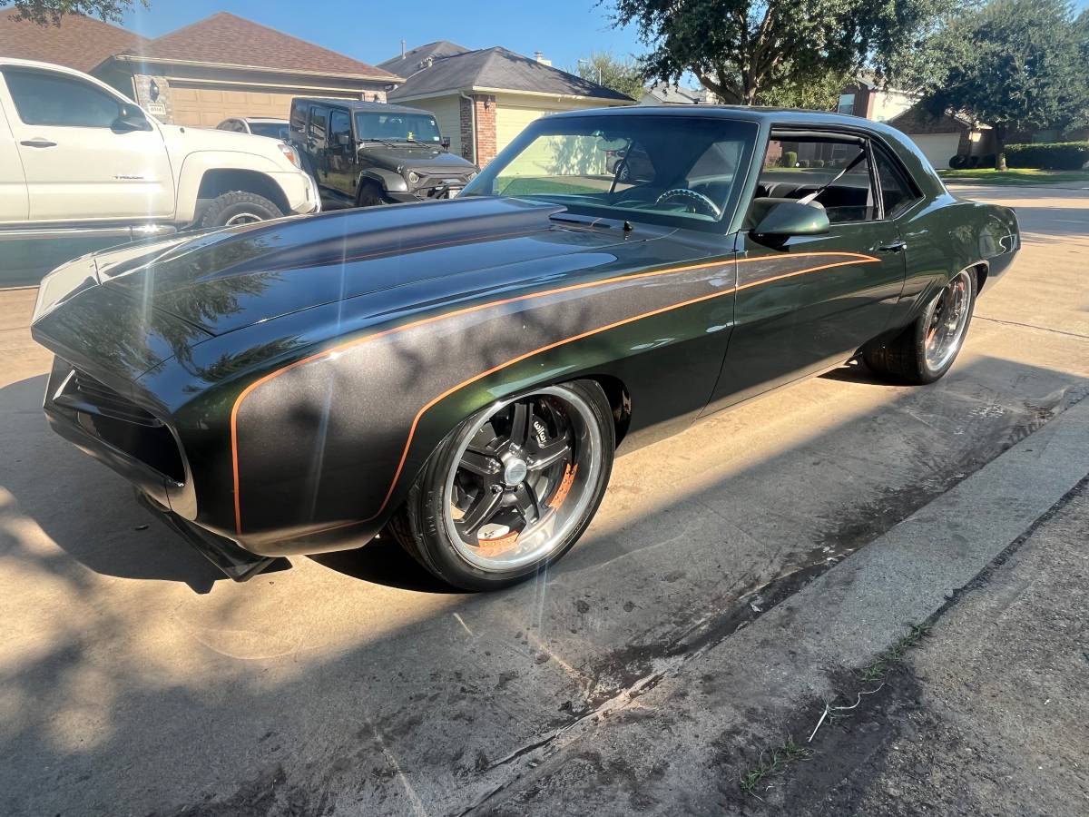 Ss-camaro.-1969-19