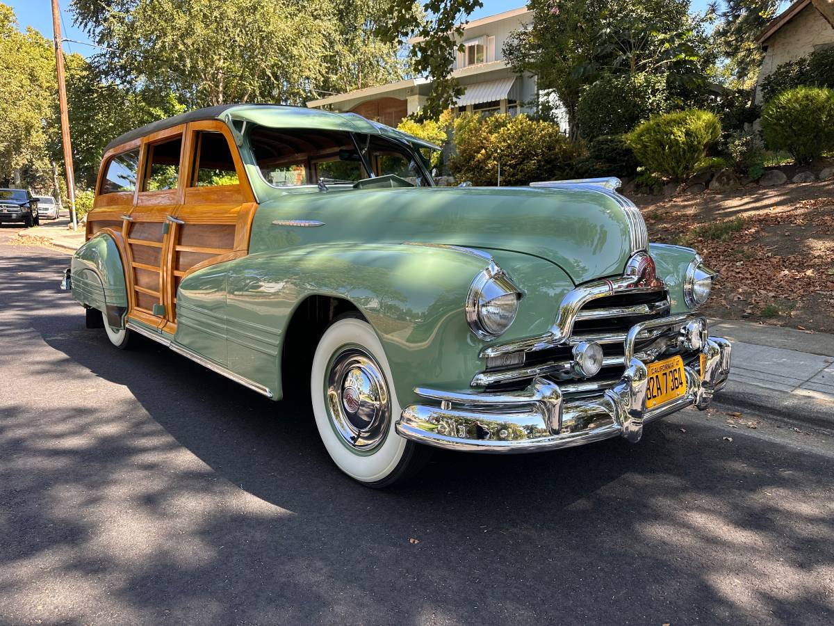 Streamliner-station-wagon-woodie-1947-green-10