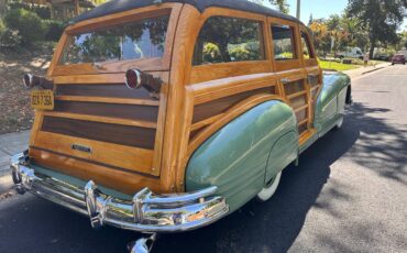 Streamliner-station-wagon-woodie-1947-green-2