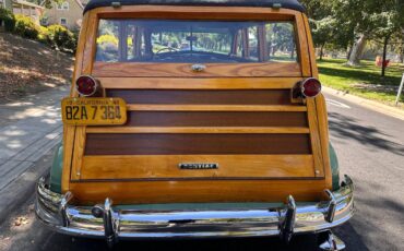 Streamliner-station-wagon-woodie-1947-green-3
