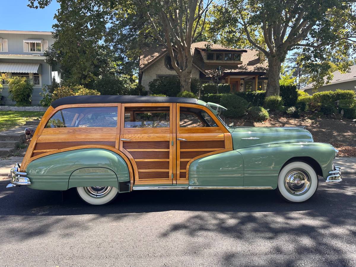 Streamliner-station-wagon-woodie-1947-green-5