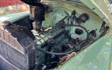 Streamliner-station-wagon-woodie-1947-green-9