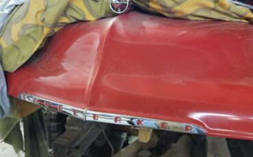 Studebaker-1951-red