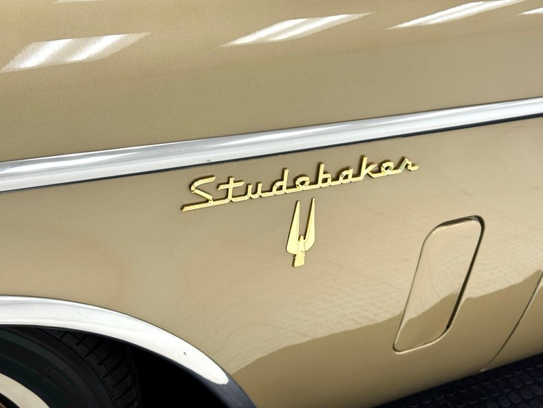 Studebaker-Golden-hawk-1957-Tiara-Gold-Gold-11