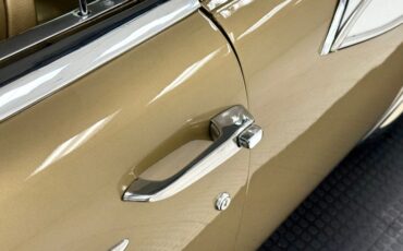 Studebaker-Golden-hawk-1957-Tiara-Gold-Gold-16