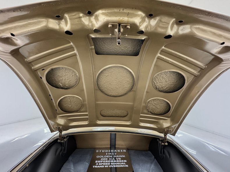 Studebaker-Golden-hawk-1957-Tiara-Gold-Gold-27