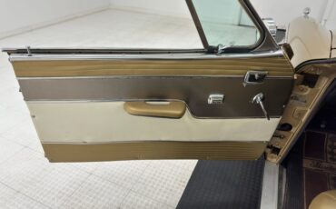 Studebaker-Golden-hawk-1957-Tiara-Gold-Gold-31