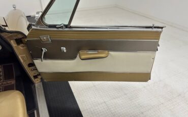 Studebaker-Golden-hawk-1957-Tiara-Gold-Gold-33