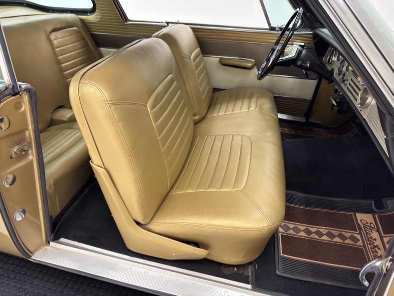 Studebaker-Golden-hawk-1957-Tiara-Gold-Gold-40