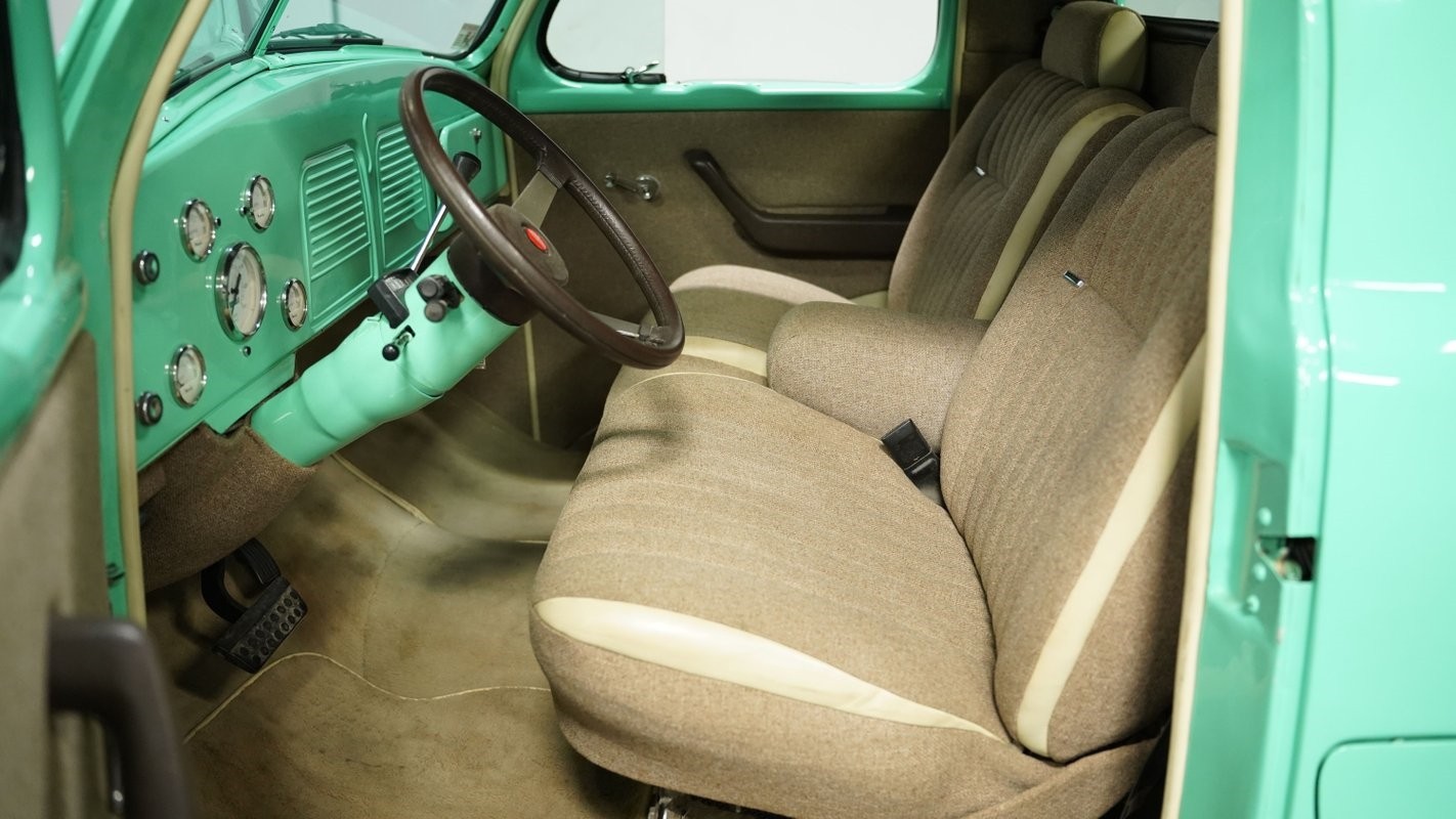 Studebaker-Pickup-1948-Pickup-Truck-29